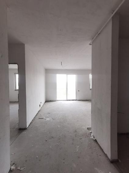 Apartament cu 2 camere decomandat în Gilău