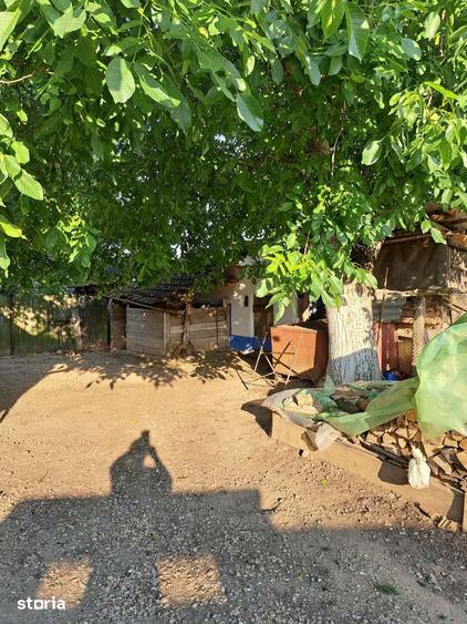 Casă cu 3 camere cu Teren 2700 Mp în Cenaloș