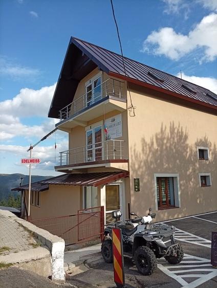 Casă cu 4 camere în Central
