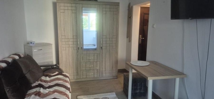 Garsonieră decomandată în Barieră
