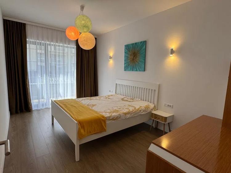 Apartament cu 2 camere decomandat, mobilat în Baza 3