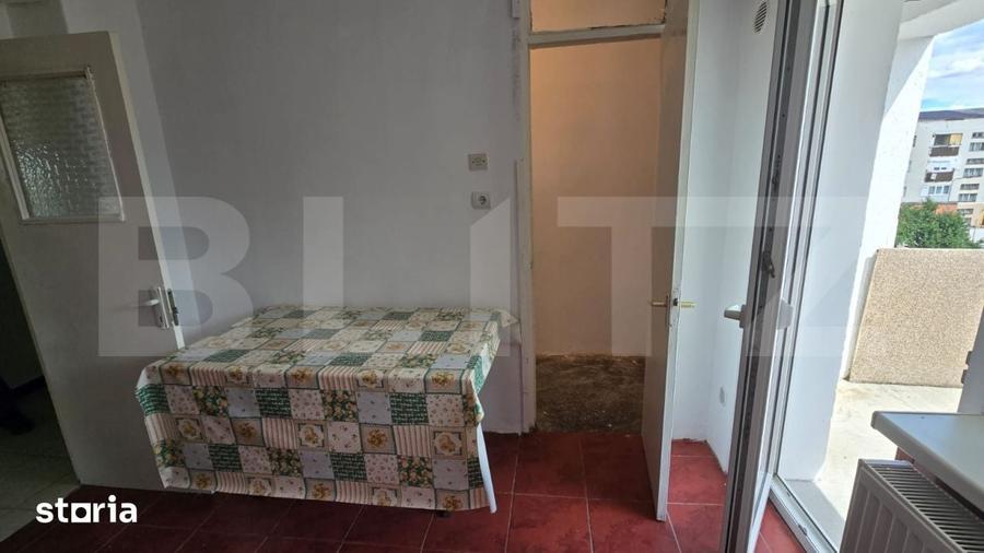 Apartament cu 3 camere decomandat în Micro 17