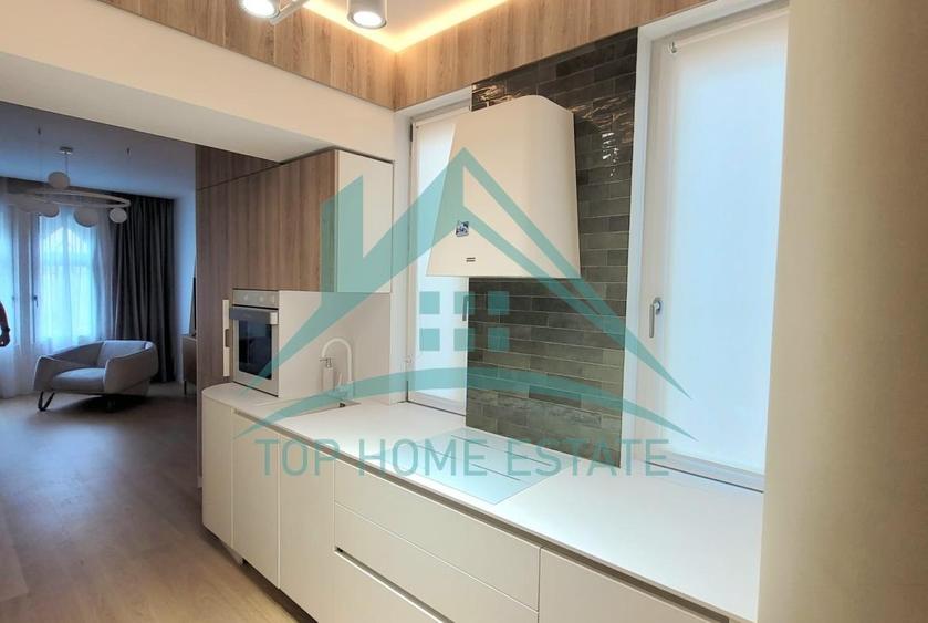 Apartament cu 2 camere semidecomandat, mobilat în Ultracentral