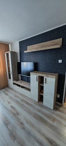 Apartament cu 2 camere decomandat în Berceni