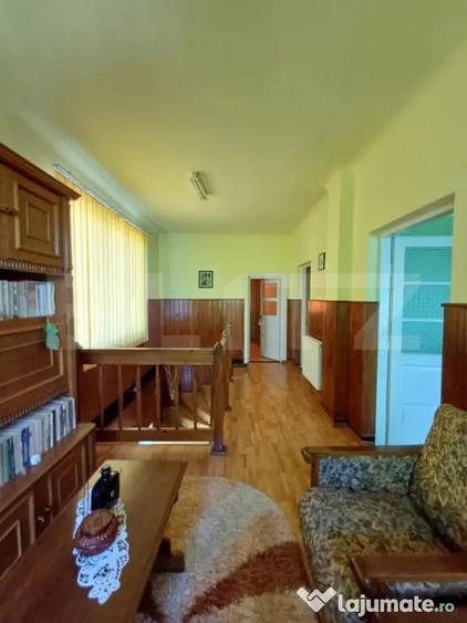 Casă cu 5 camere cu Teren 248 Mp în Turda