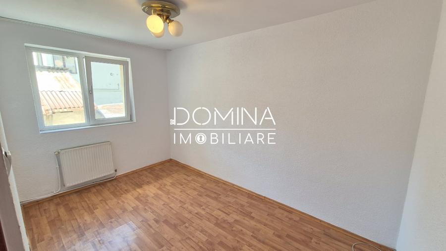 Apartament cu 3 camere semidecomandat în 9 Mai