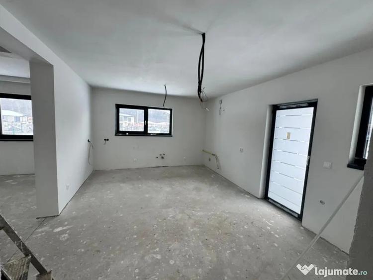 Casă cu 3 camere cu Teren 1200 Mp în Tăuții-Măgherăuș