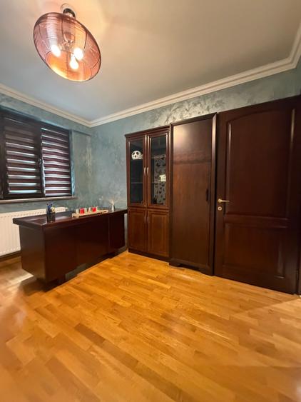 Apartament cu 3 camere decomandat în Copou