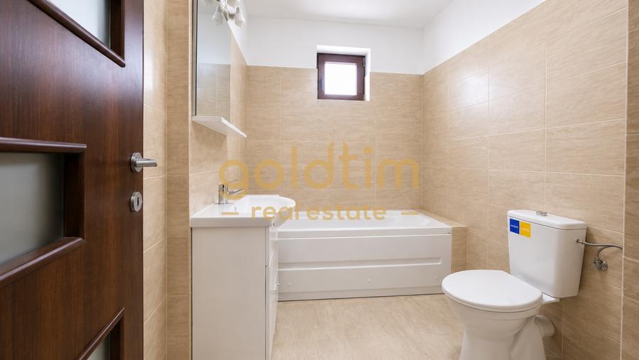 Duplex cu 6 camere cu Canalizare în Domnești