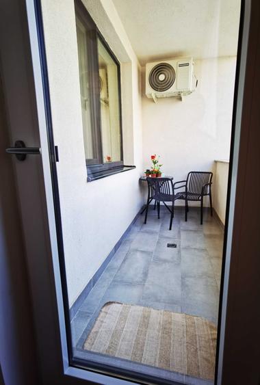 Apartament cu 2 camere decomandat în Valea Ialomiței