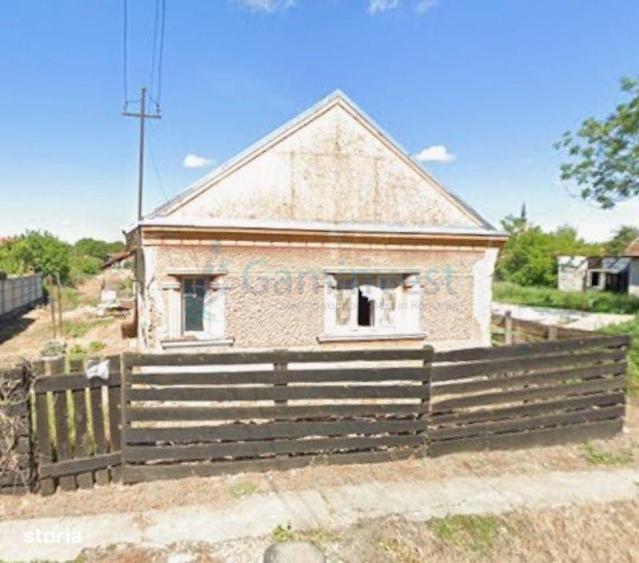 Casă cu Teren 1685 Mp în Biharia