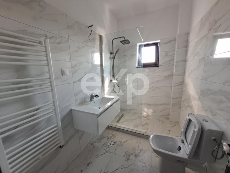 Apartament cu 2 camere decomandat, mobilat în Trivale