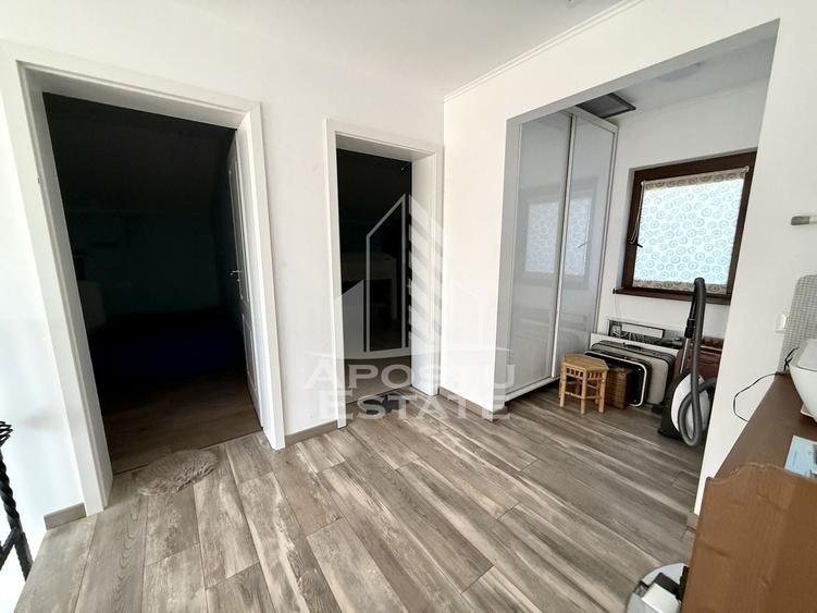 Casă individuală cu 4 camere cu Canalizare în Ghirodei