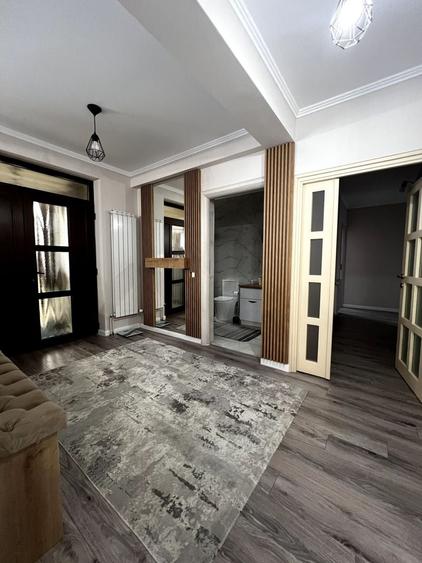 Casă individuală cu 8 camere cu Piscina în Cordău