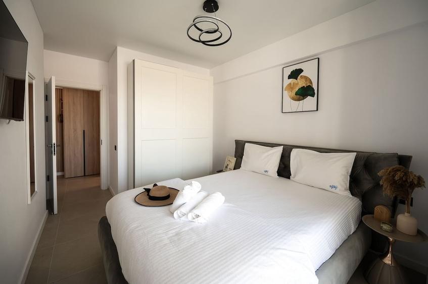 Apartament cu 2 camere decomandat în Mamaia-Sat