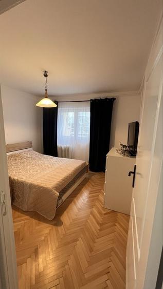 Apartament cu 3 camere decomandat în Rahova