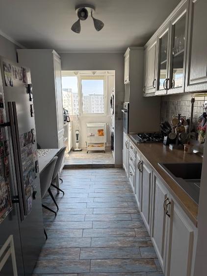 Apartament cu 4 camere semidecomandat, mobilat în Nicolae Grigorescu