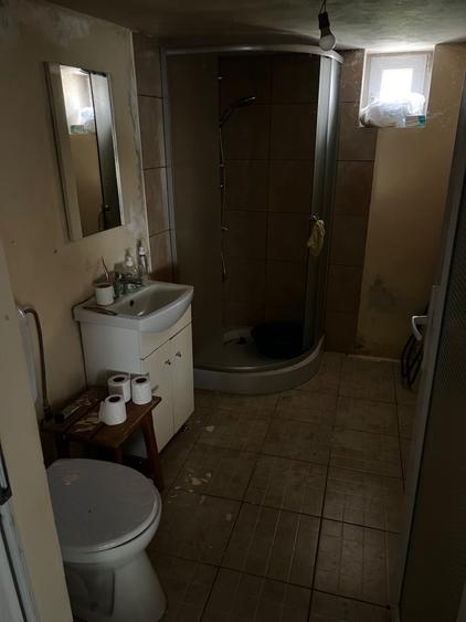 Casă cu 3 camere în Sasca Montană