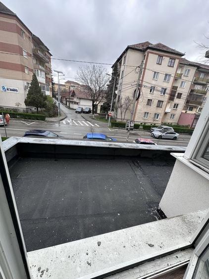 Apartament cu 2 camere decomandat în Cetate