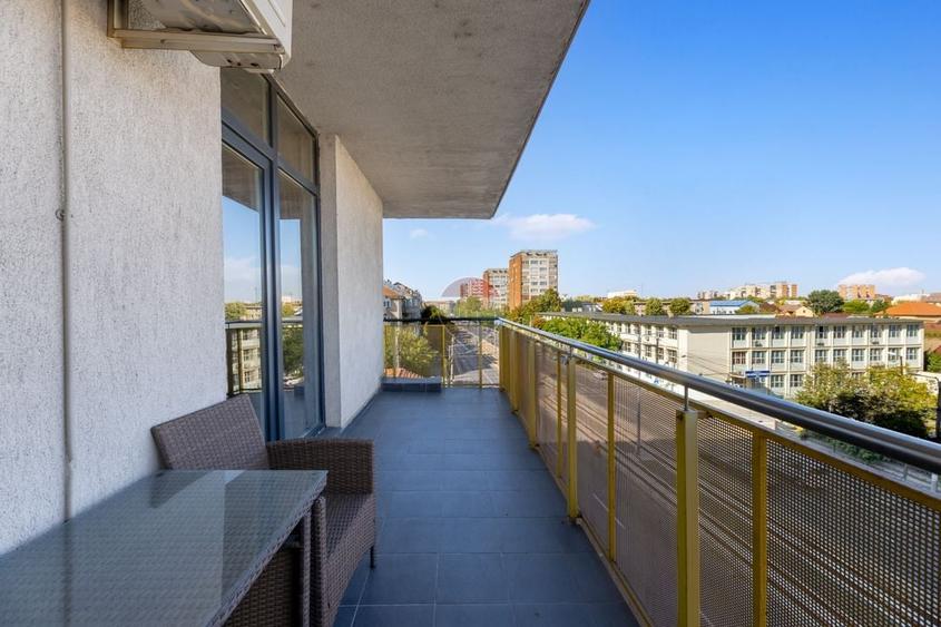 Apartament cu 3 camere decomandat, mobilat în Podgoria