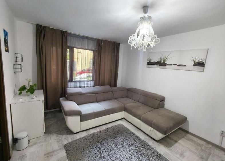Apartament cu 2 camere semidecomandat în Central
