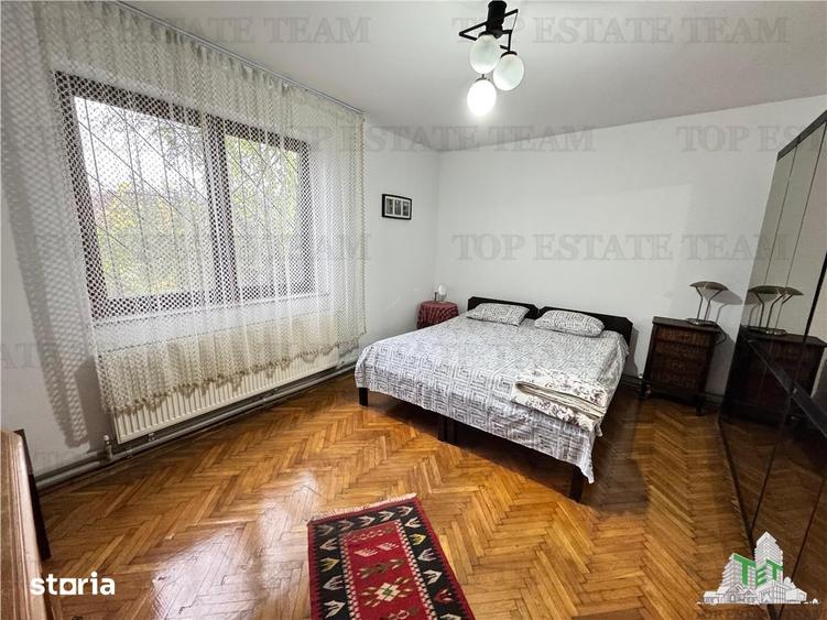 Casă cu 7 camere cu Teren 2665 Mp în Odobești