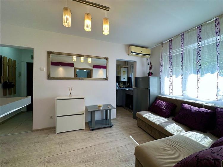 Apartament cu 2 camere semidecomandat în Central
