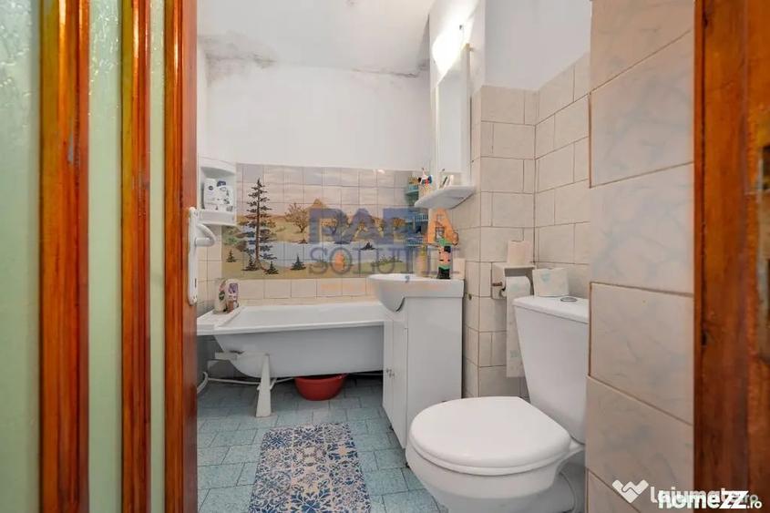 Apartament cu 3 camere decomandat în Central