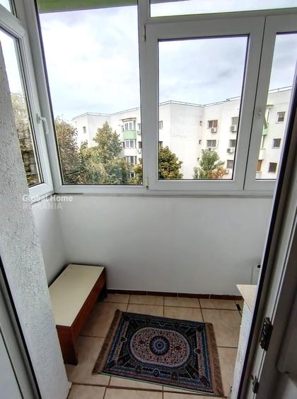 Apartament cu 2 camere semidecomandat, mobilat în Aviației
