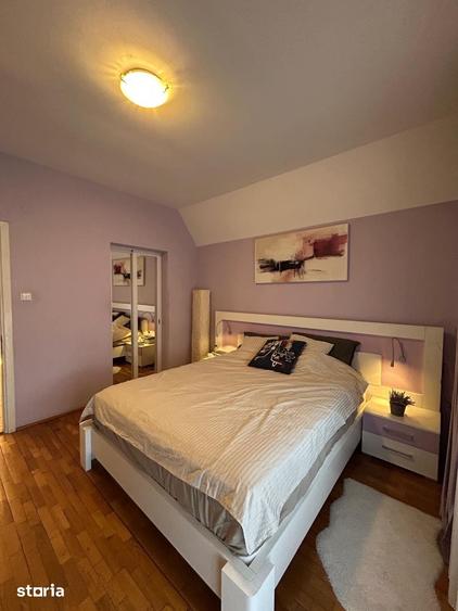 Casă cu 5 camere cu Teren 400 Mp în Trivale