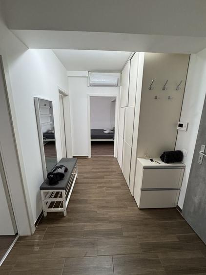 Proprietar inchiriez Apartament 2.5 camere, tractorul decomandat - 6