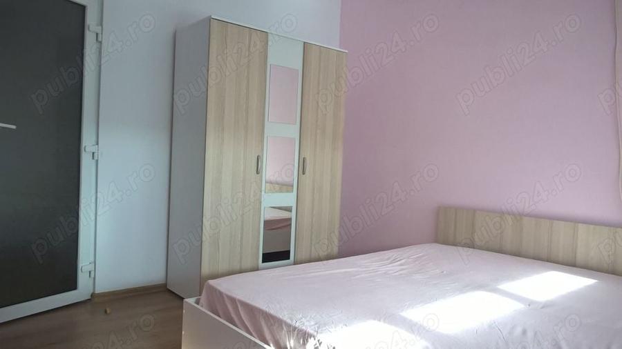 Apartament cu 3 camere decomandat în Complex Studențesc