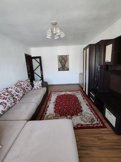 Apartament cu 2 camere decomandat în Sfântu Ilie