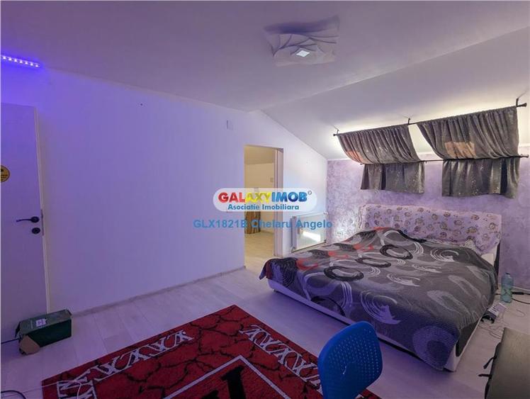 Casă cu 5 camere cu Garaj în Copăceni