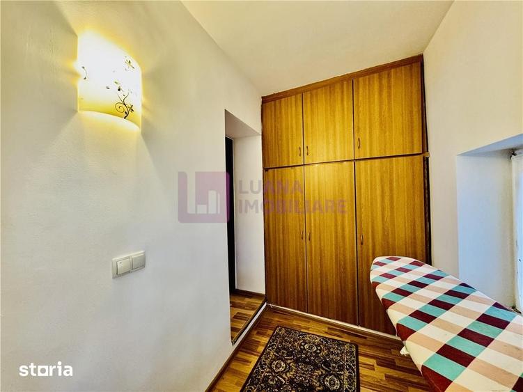 Casă cu 7 camere cu Teren 166 Mp în Terezian