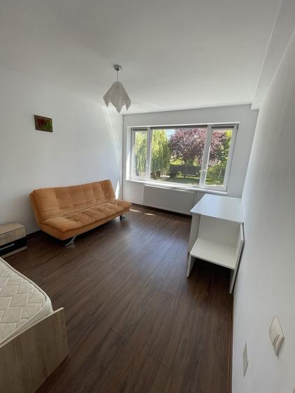 Casă cu 4 camere cu Teren 80 Mp în Europa
