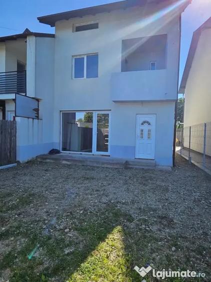 Casă cu 3 camere cu Teren 154 Mp în Central