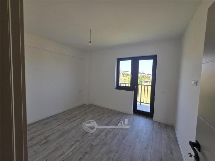 Apartament cu 2 camere decomandat în Aeroport
