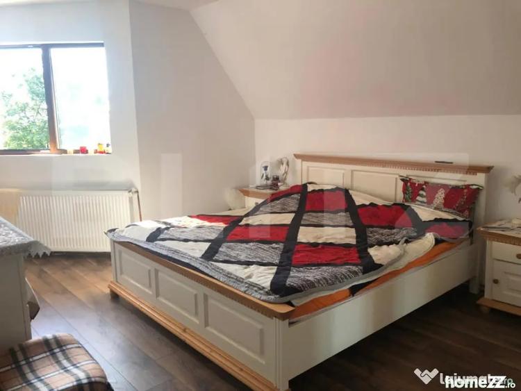 Casă cu 5 camere cu Teren 1912 Mp în Central