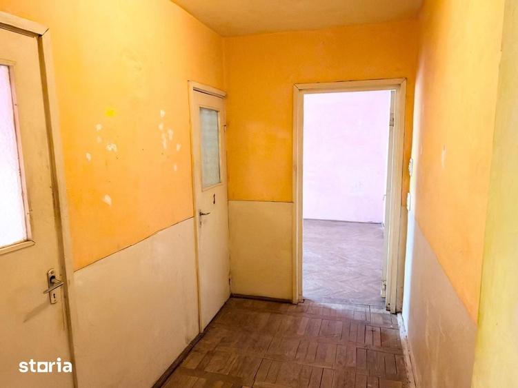 Apartament cu 4 camere în Girocului