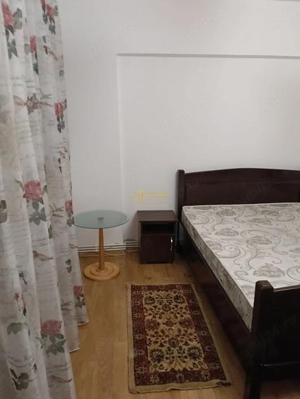 Garsonieră decomandată în Gară