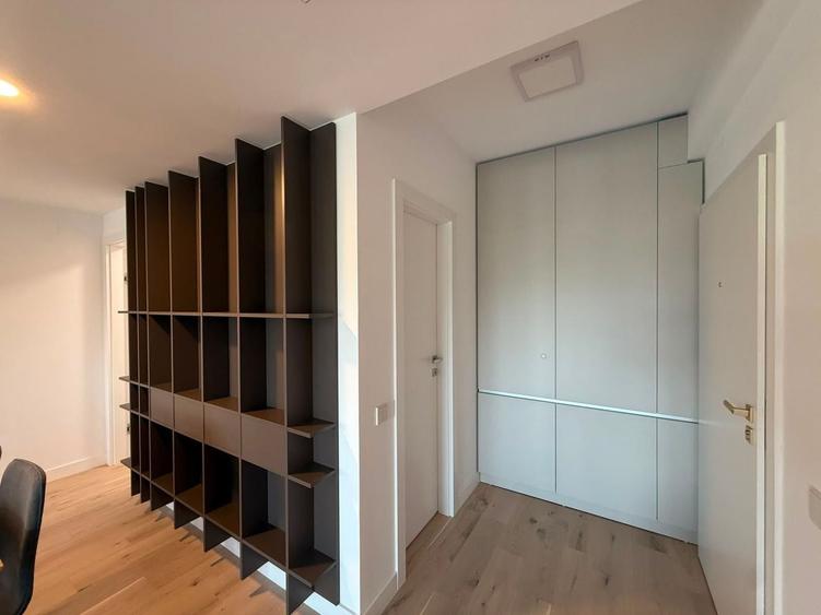 Apartament cu 2 camere decomandat în Străulești