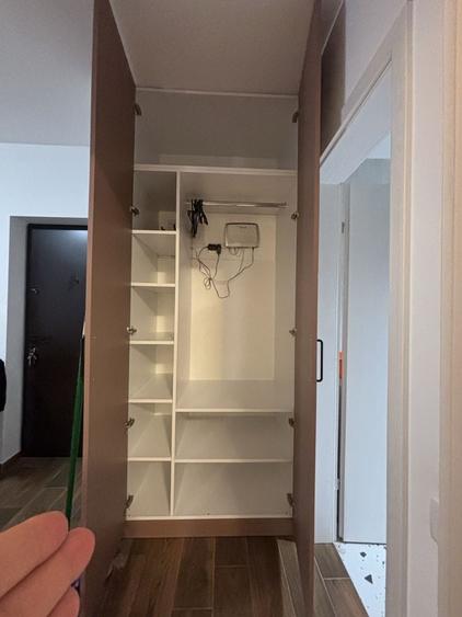 Apartament cu 2 camere în Apărătorii Patriei