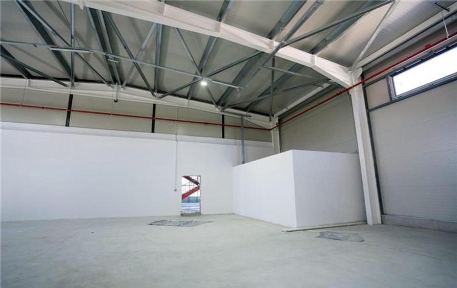 Spațiu industrial, de 2,600 mp, în Afumați