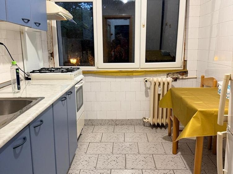 Apartament cu 2 camere semidecomandat în Baba Novac