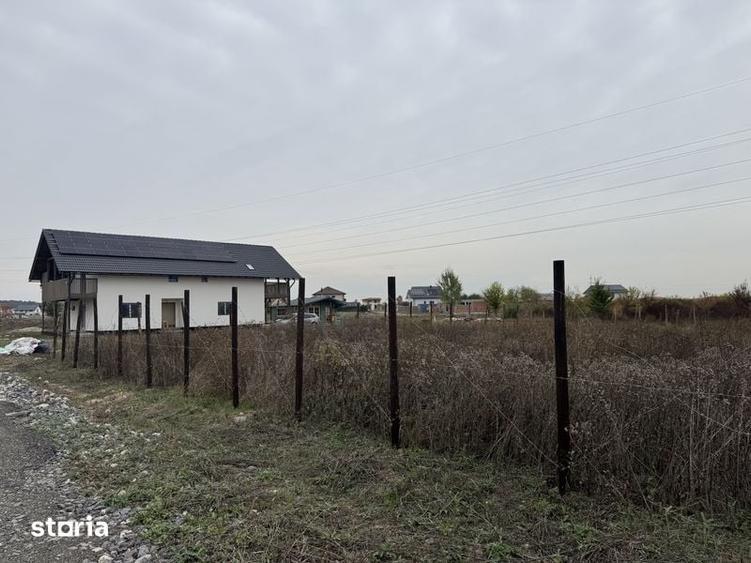 Teren de 700 mp, în Ghiroda