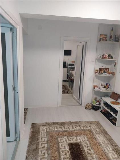 Apartament cu 2 camere decomandat în Răcădău