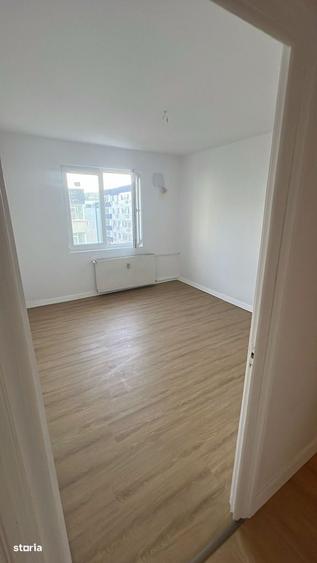 Apartament cu 3 camere decomandat în Dristor