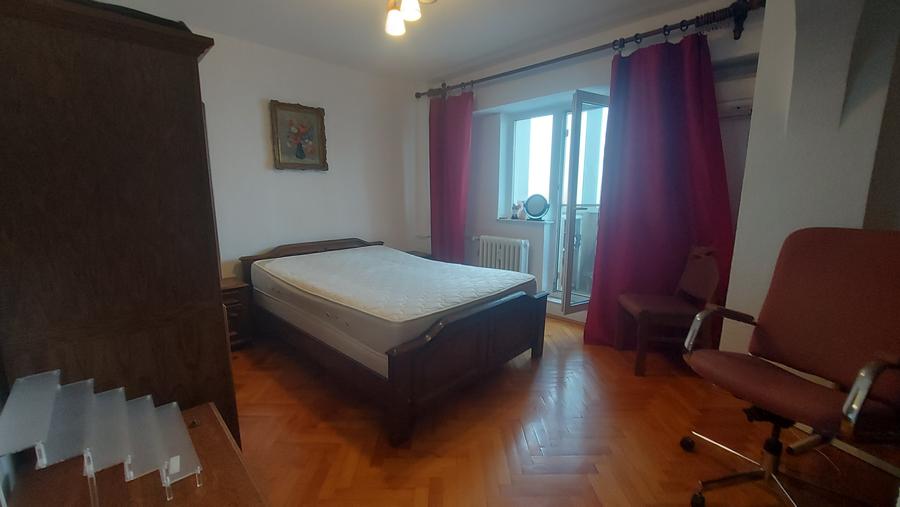 Apartament cu 2 camere decomandat în Mihai Bravu