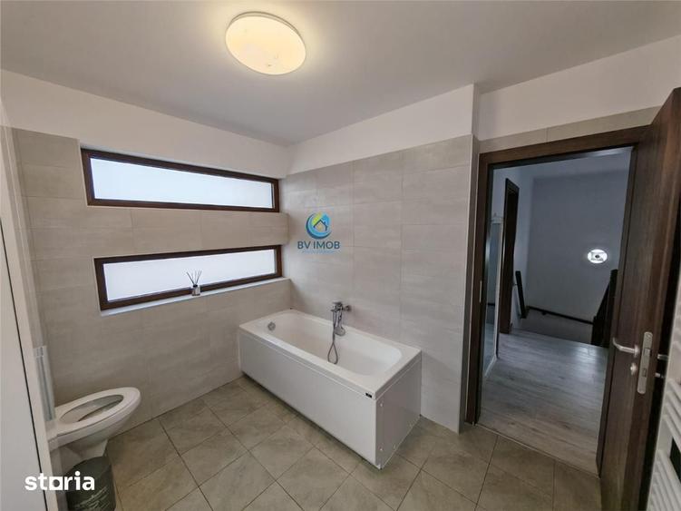 Casă cu 4 camere cu Teren 400 Mp în IAR